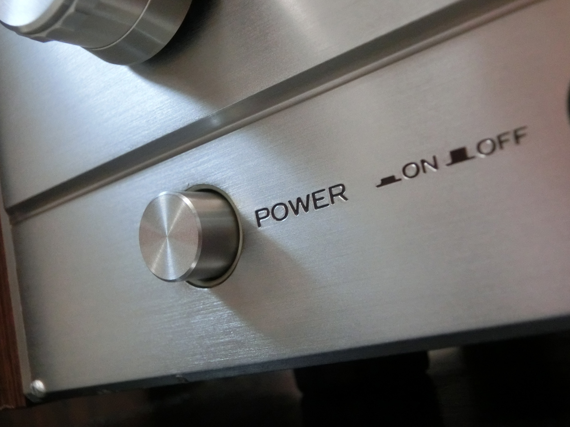 機械式スイッチによる電源